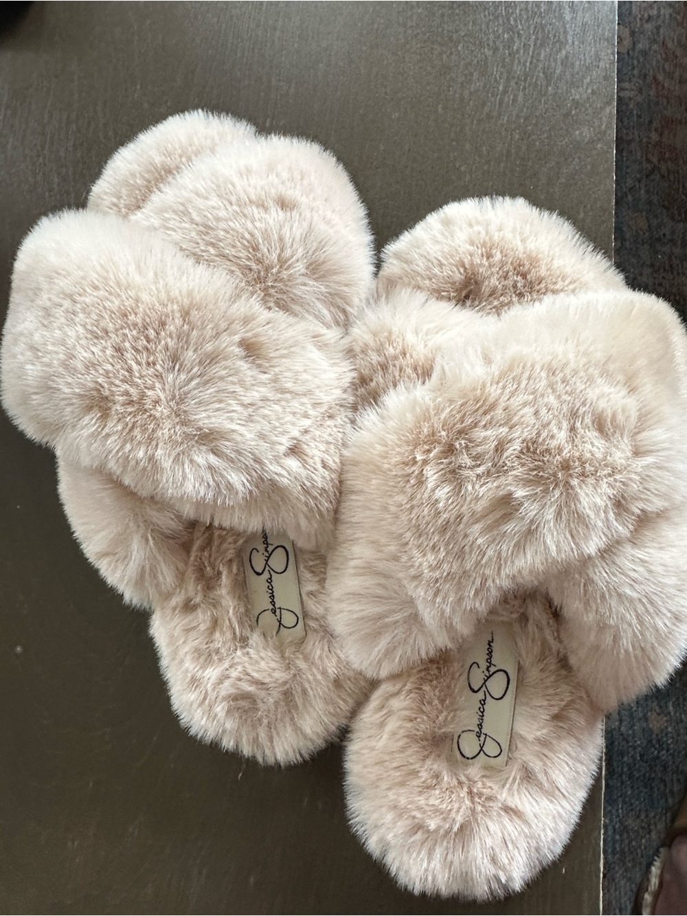 Jessica Simpson Plush Faux Fur Slide Slippers - tan NWOT size S (6/7)